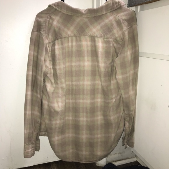 Women’s Urban Outfitters Flannel - Picture 2 of 3